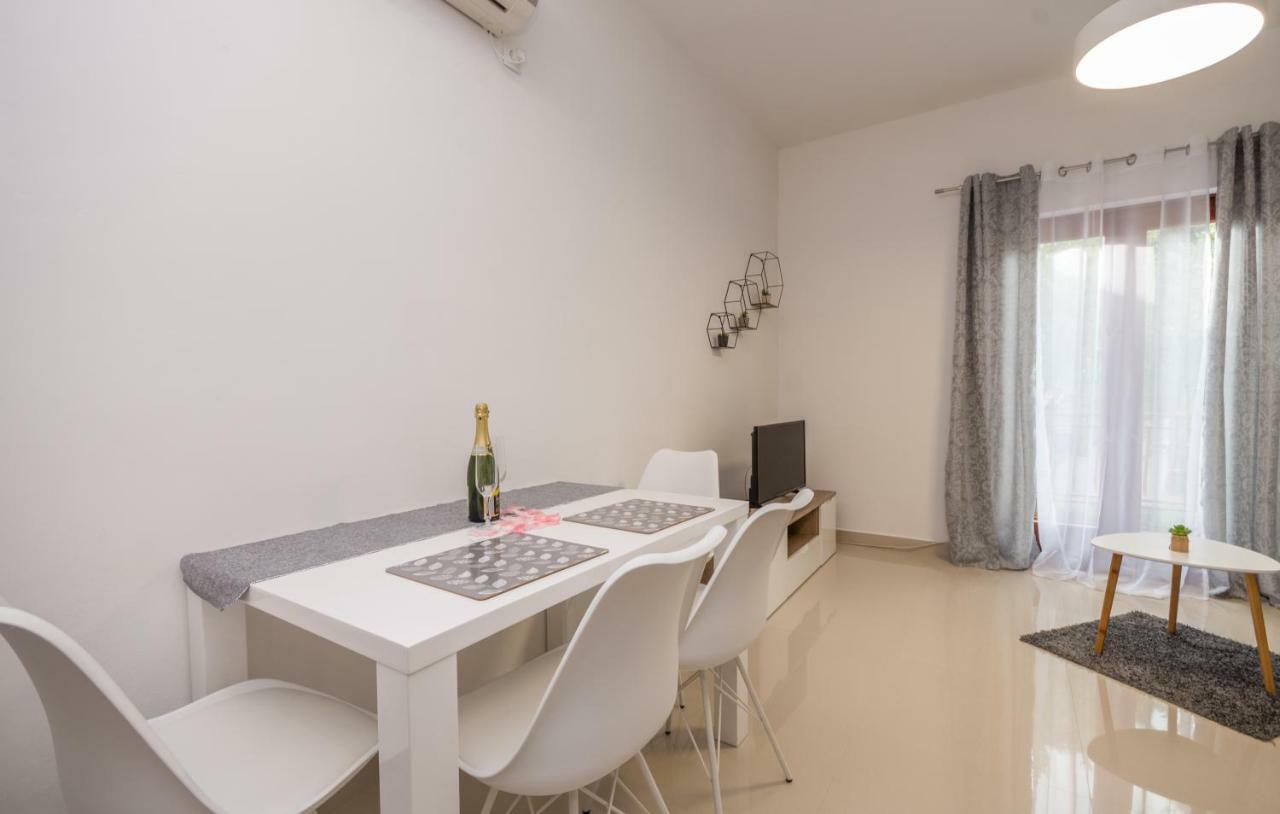 Apartments Kekel Biograd Na Moru Eksteriør billede